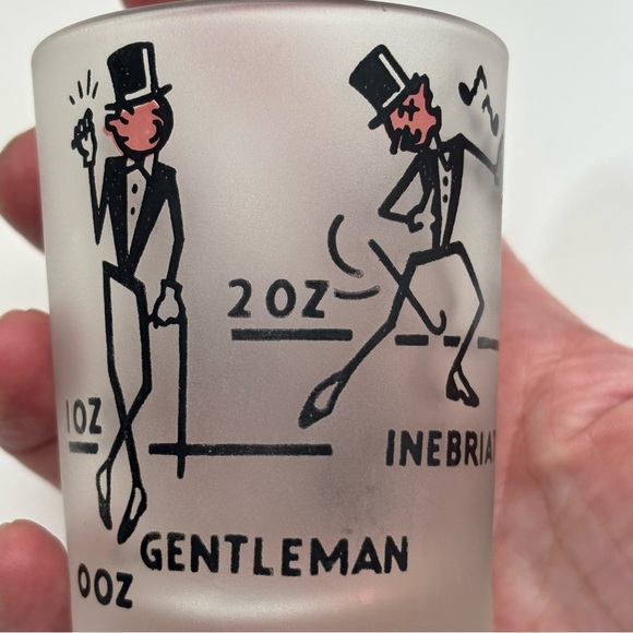 Funny vintage Federal Glass 4 ounce shot glass with painted characters - Picture 8 of 10